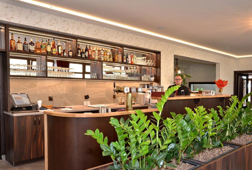 Hotel Sonata Hradec nad Moravici Ngoại thất bức ảnh