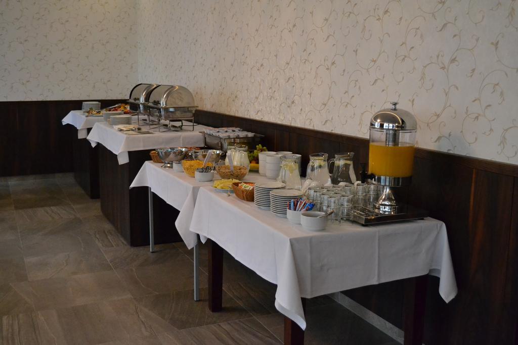 Hotel Sonata Hradec nad Moravici Ngoại thất bức ảnh