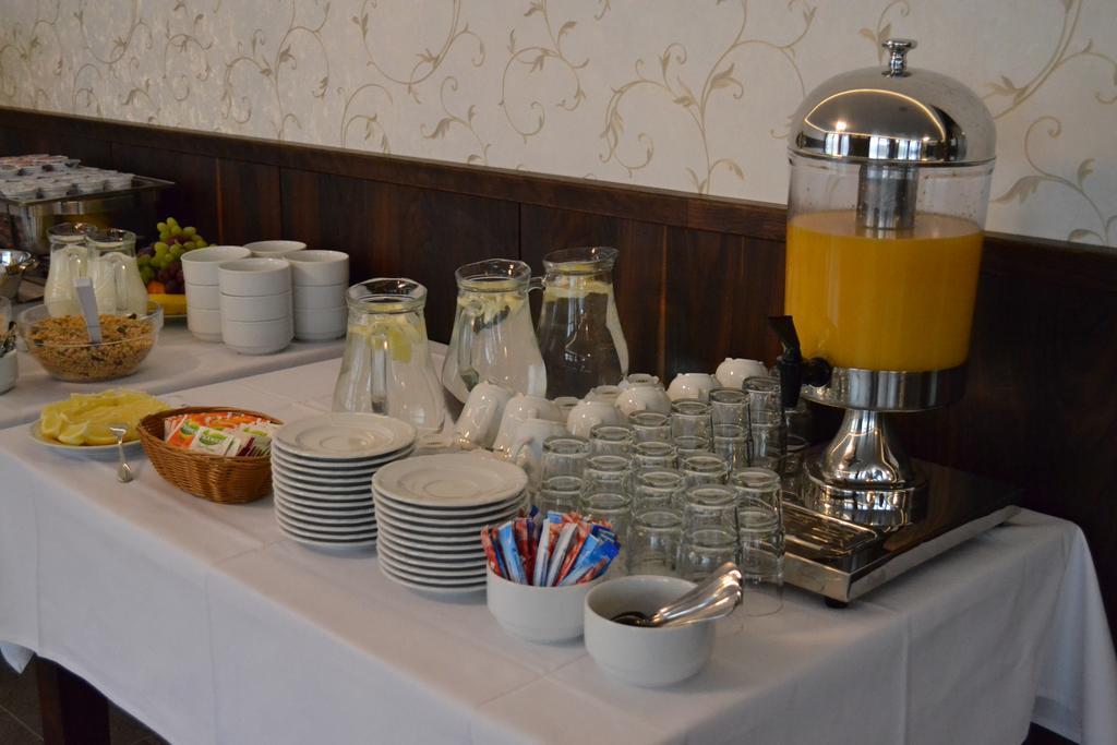 Hotel Sonata Hradec nad Moravici Ngoại thất bức ảnh