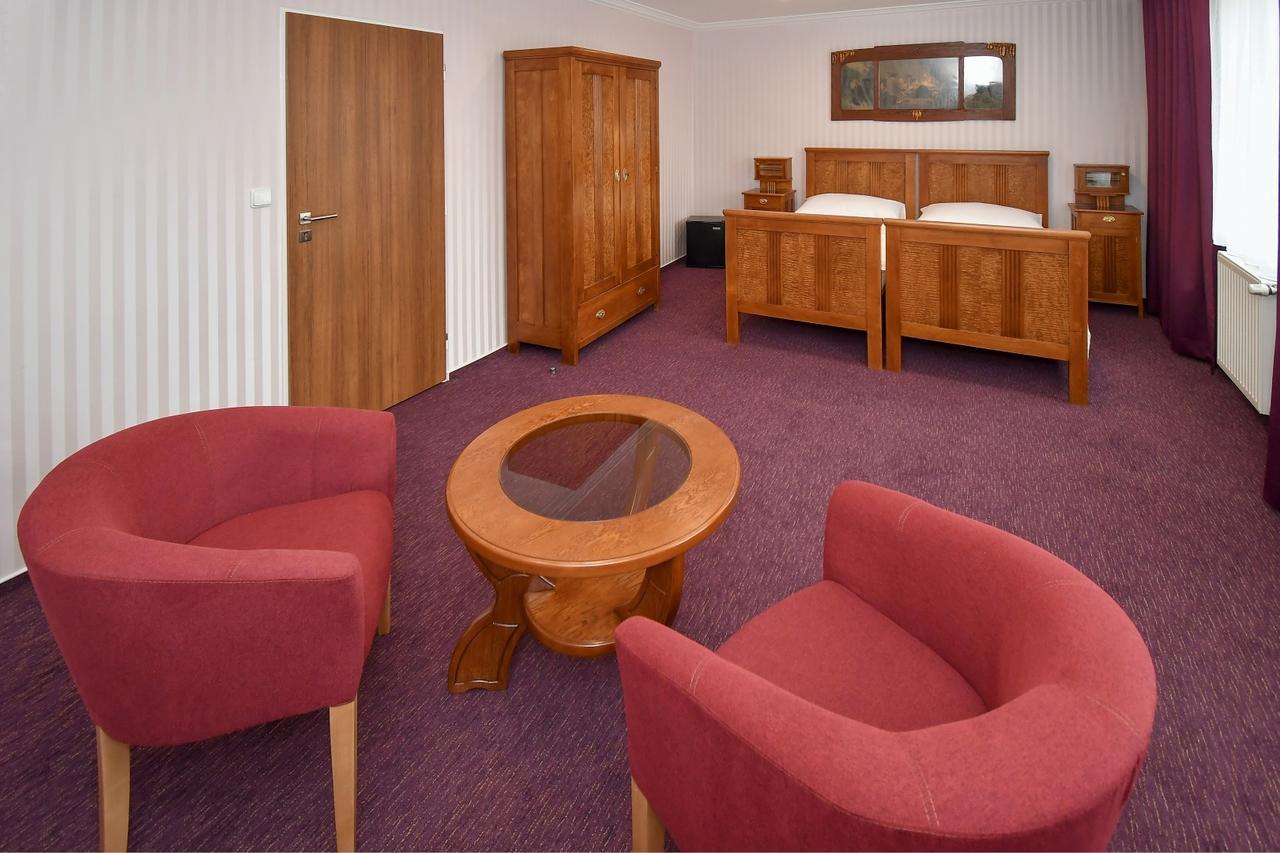 Hotel Sonata Hradec nad Moravici Ngoại thất bức ảnh